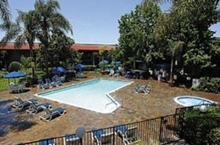 Desert Palms Hotel アナハイム エクステリア 写真